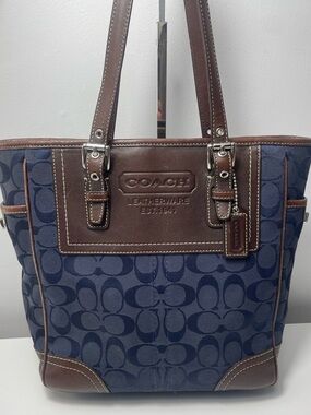 2007 Coach Signature Jacquard Tote COA